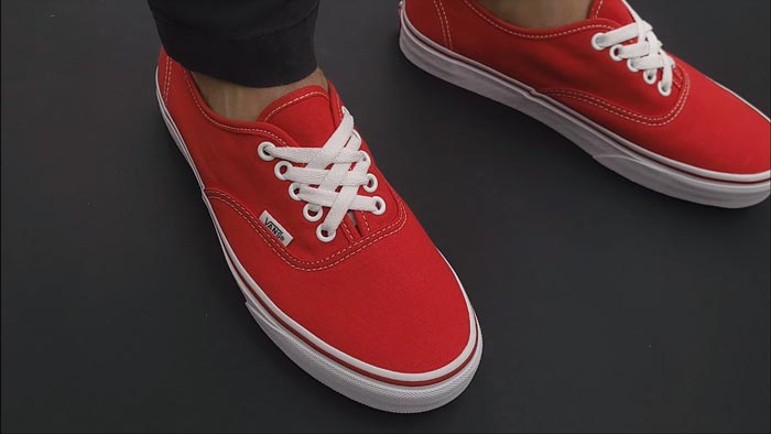  Học cách thắt dây giày Vans Authentic có 1-0-2