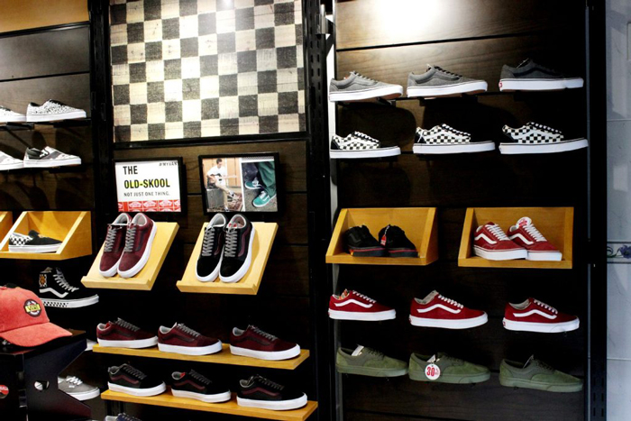 Là tín đồ Vans, bạn đã biết các cửa hàng giày Vans hàng đầu tại Sài Gòn 