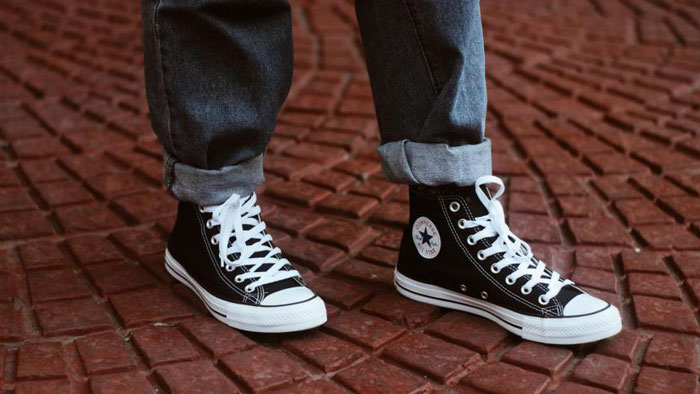 Cách chọn size giày Converse cổ cao vừa vặn chỉ với vài bước đơn giản