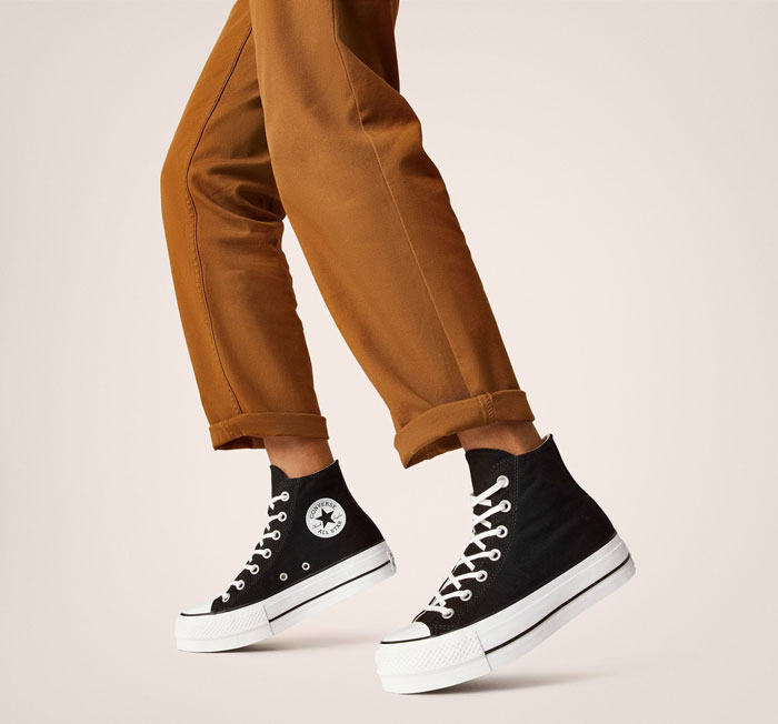 Cách chọn size giày Converse cổ cao vừa vặn chỉ với vài bước đơn giản