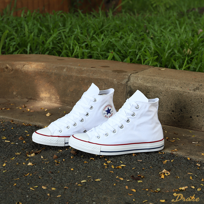 Converse Chuck Taylor Classic White - Đôi giày đi từ tối giản đến kinh điển