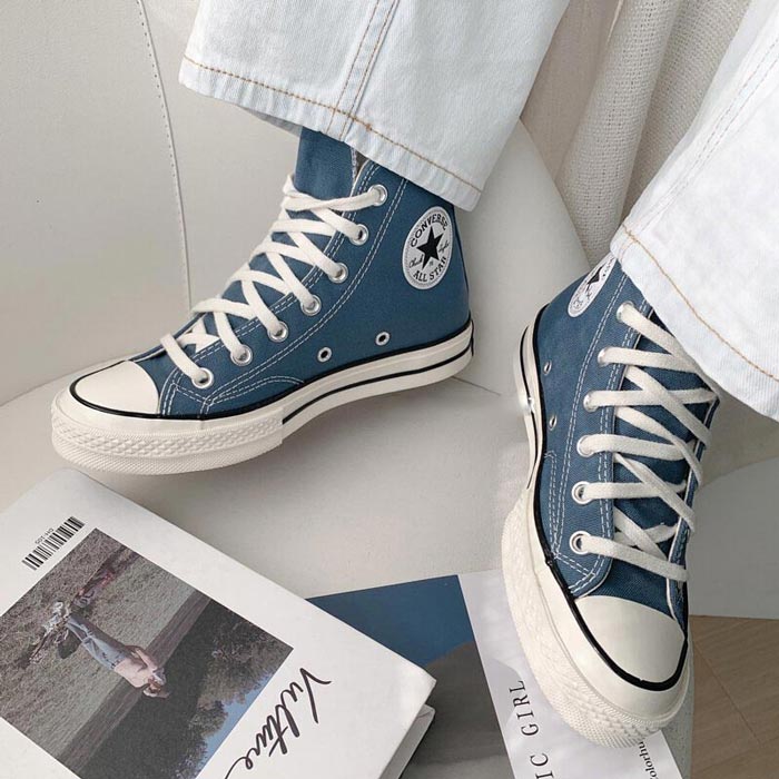 Tô điểm cho tủ giày của bạn với Converse 1970s xanh dương