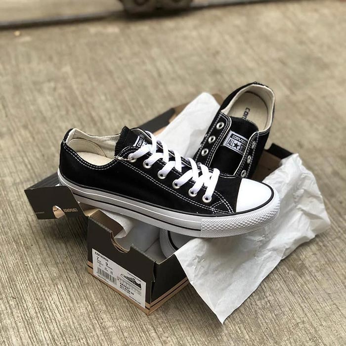 Converse Classic đen - thiết kế kinh điển với sức hút khó cưỡng