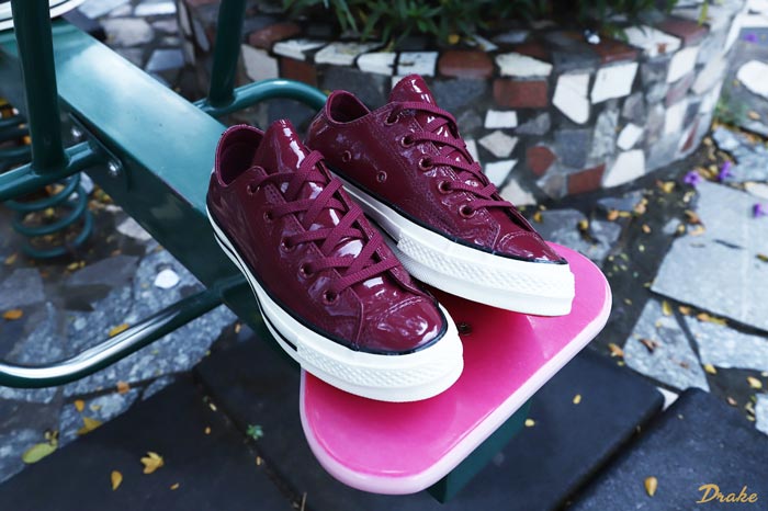 Nâng tầm phong cách với những mẫu Converse da chất lượng