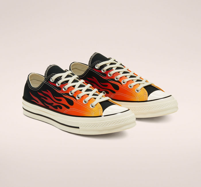GIÀY CONVERSE IN - TẠO ĐIỂM KHÁC BIỆT ĐỘC ĐÁO CHO ĐÔI GIÀY