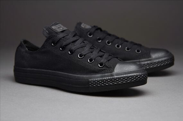 Tự tin với diện mạo lôi cuốn cùng những phiên bản Converse All Star Black