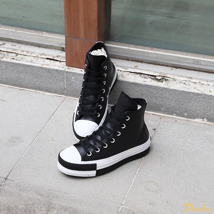 Nổi bật với phong cách ấn tượng cùng những mẫu giày Converse Black Leather