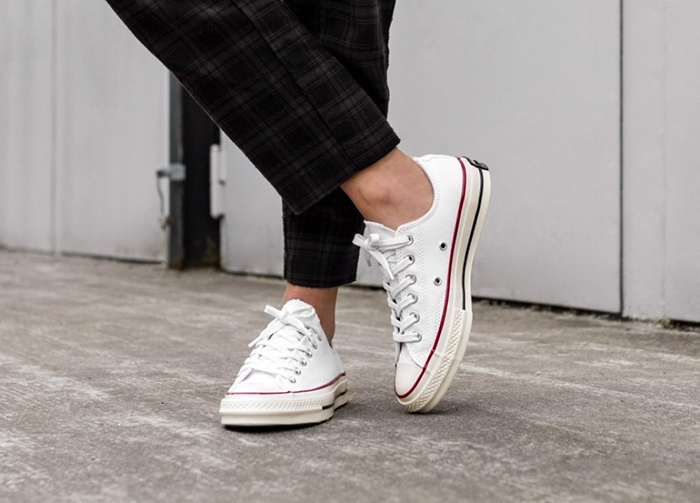 Không chỉ đẹp mà còn hợp mùa chính là những mẫu Converse Chuck 70 Low Top