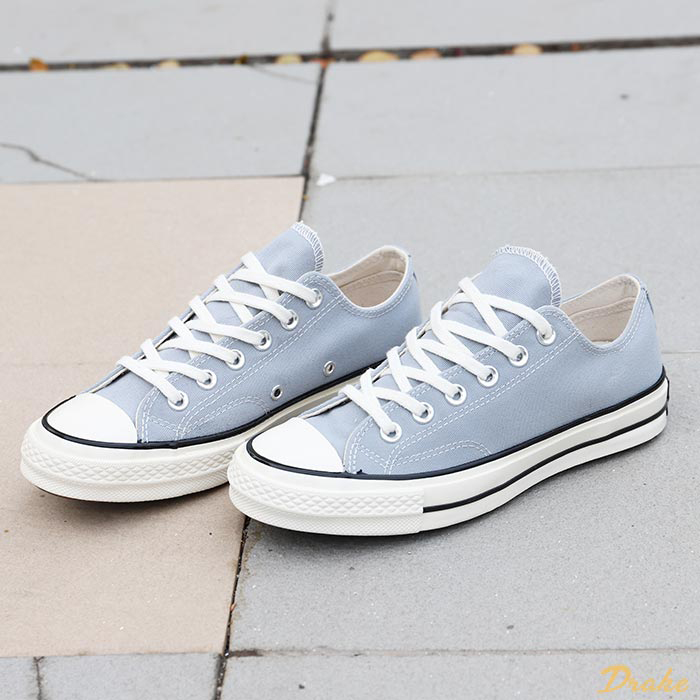 Không chỉ đẹp mà còn hợp mùa chính là những mẫu Converse Chuck 70 Low Top