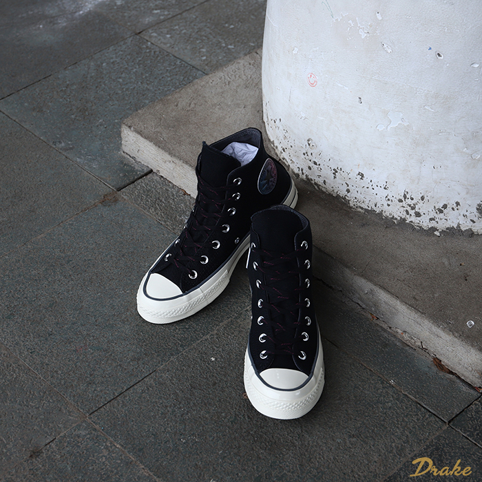 Đón đầu xu thế với giày Converse Chuck Taylor All Star cổ cao