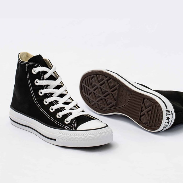 Converse Classic là gì? 3 Tips phối đồ cực đỉnh cùng Converse Classic