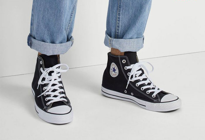 Converse đen cao - Đôi giày “tình đầu” của biết bao sneakerheads