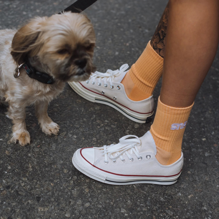 Độ “hot” của những mẫu giày Converse full trắng chưa bao giờ hạ nhiệt