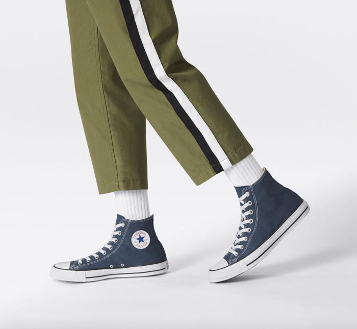 Converse xanh biển - Sắc màu sáng giá cho mọi cuộc vui