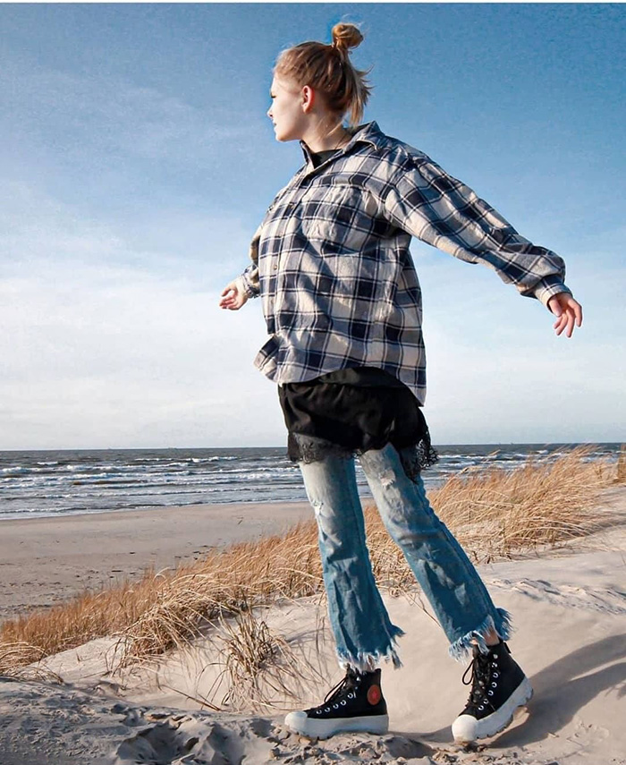 Đón chào tháng 3 bằng những outfit cực chất cùng Converse