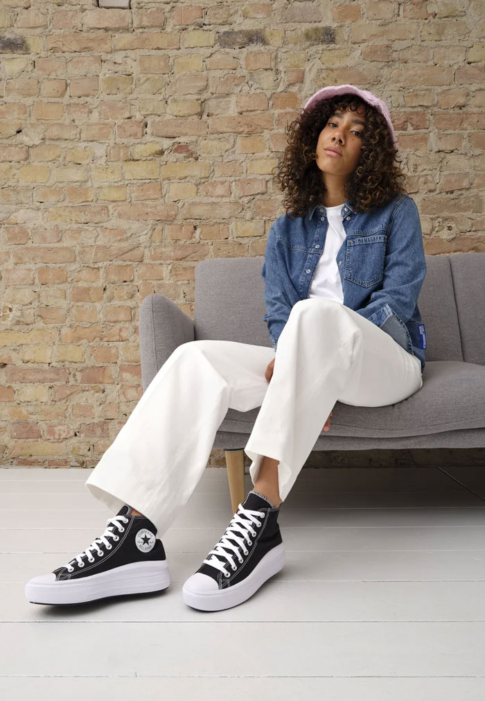 Giày Converse Chuck Taylor All Star Move khác biệt so với Converse Classic?