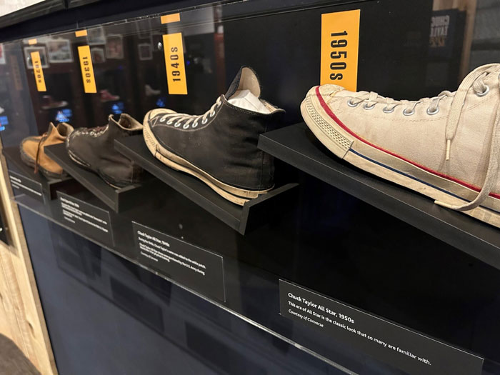 Tái hiện lịch sử giày Chuck Taylor và câu chuyện mà chúng ta đều biết