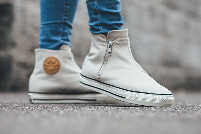 Cuộc “đổ bộ” của những chiếc zipper trên giày Converse cao cổ có khóa