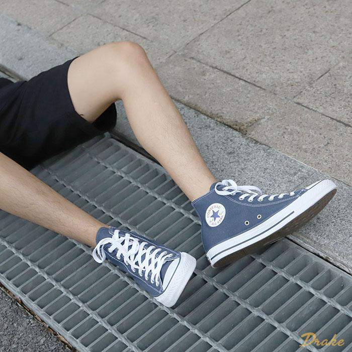 Trở lại thiết kế basic cực thời trang của giày Converse Classic xanh navy