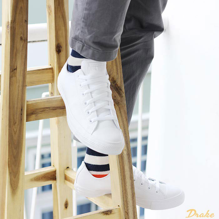 Nhìn lại những thiết kế giày Converse da thấp cổ với chất liệu hợp thời