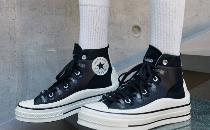 Giày Converse da -  làn gió lạ mà quen qua các thiết kế bóng bẩy