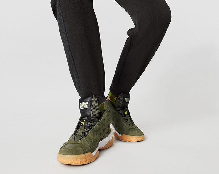 Giày Converse màu xanh - Năng lượng tươi mới cho mỗi bước chân