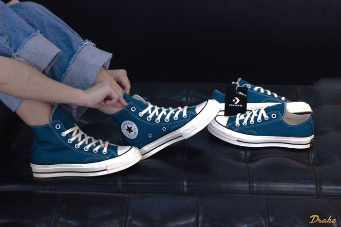 Giày Converse màu xanh - Năng lượng tươi mới cho mỗi bước chân