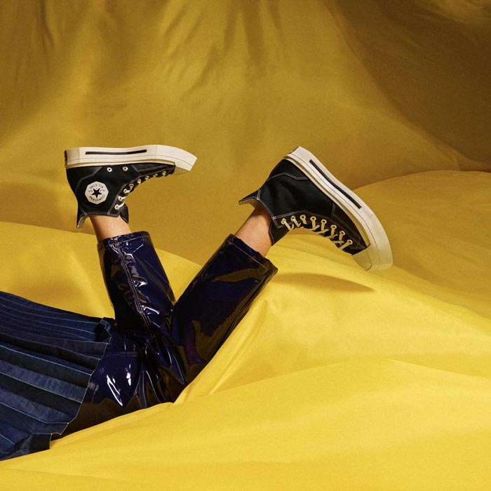 Xu hướng giày Converse mũi vuông khuấy đảo streetwear