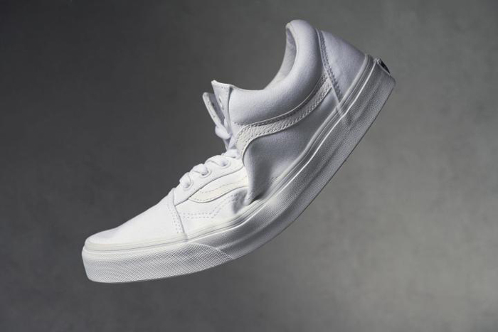 Khai phá những thiết kế giày Vans Old Skool full trắng cực phong cách 
