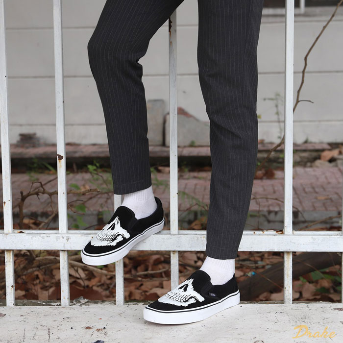 Trải nghiệm nhiều điều thú vị hơn cùng giày Vans Slip-On Jawbones