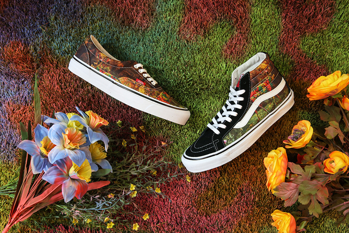 Du xuân cùng điểm nhấn nữ tính qua giày Vans in hoa