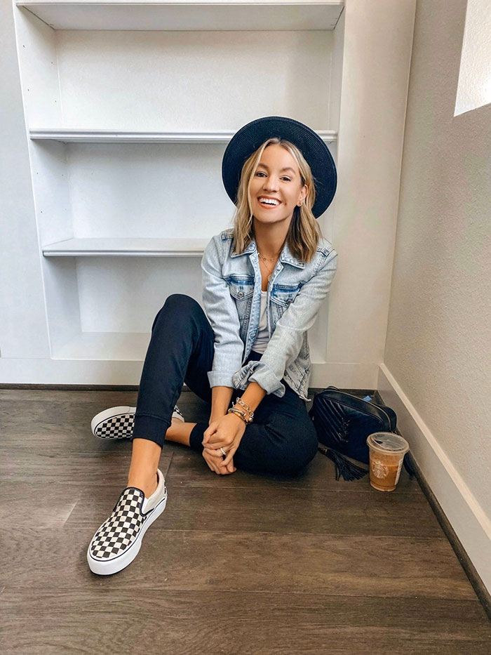 Khắc phục mọi outfit nhàm chán chỉ với một mẫu giày Vans lười caro