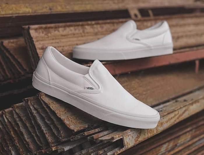 Tiết lộ những bí mật đằng sau một đôi giày Vans trắng lười