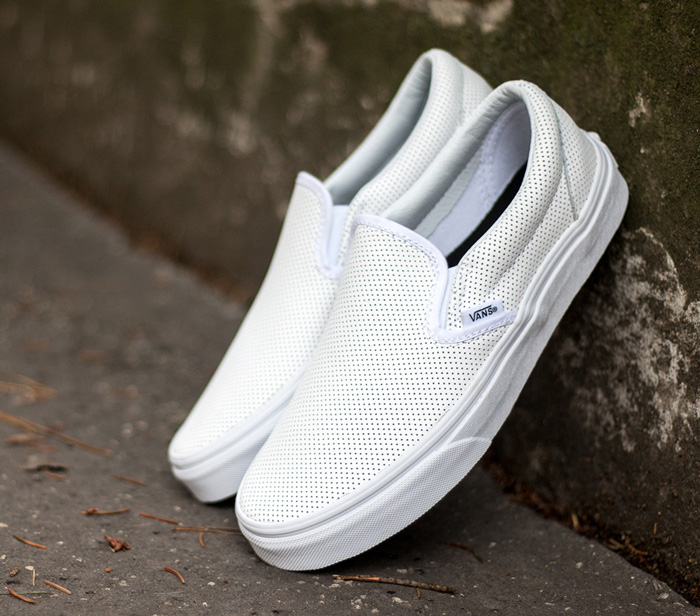 Tiết lộ những bí mật đằng sau một đôi giày Vans trắng lười