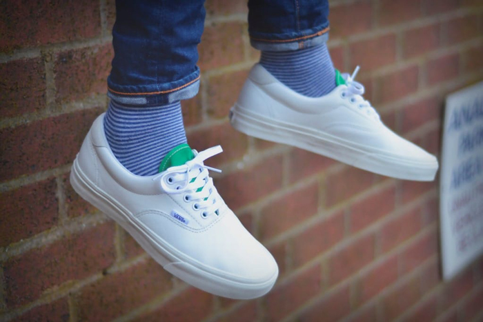 Giày Vans trắng nam - Chìa khóa tạo dấu ấn trong phong cách thời trang của bạn
