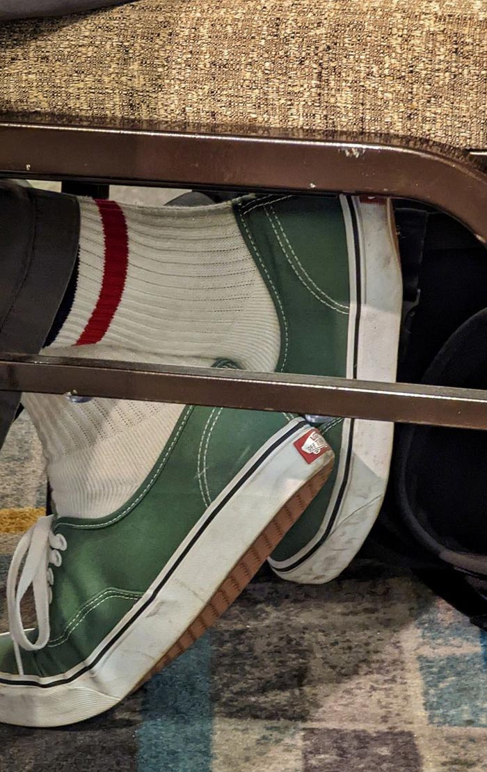 Thoát ra khỏi vùng an toàn với giày Vans xanh lá cây