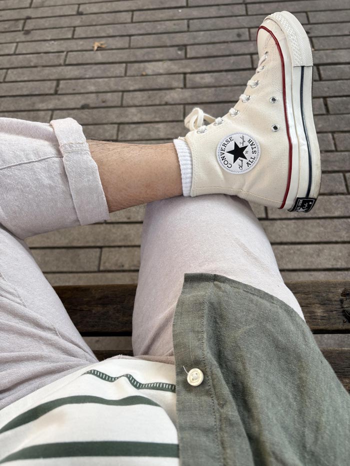 Giày Converse kem có gì cuốn hút mà tín đồ sneaker khó lòng bỏ qua?
