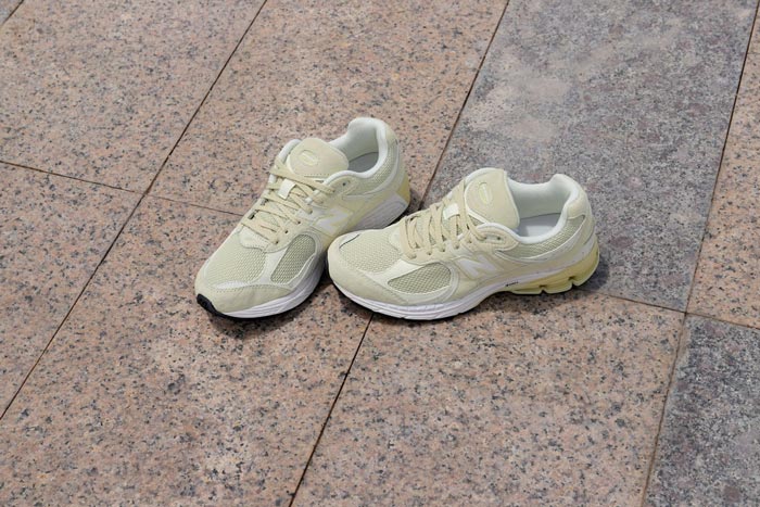 Giày New Balance màu xanh lá - Chinh phục sneakerhead với sắc màu nổi bật