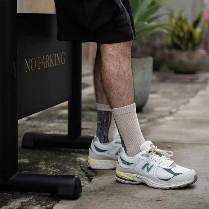 Giày New Balance màu xanh lá - Chinh phục sneakerhead với sắc màu nổi bật