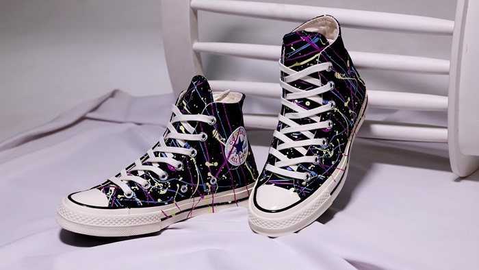 Mục sở thị các mẫu giày sneaker Converse cổ cao đen đầy tính uy quyền 