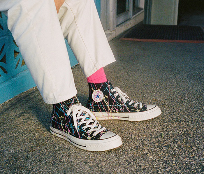 Mục sở thị các mẫu giày sneaker Converse cổ cao đen đầy tính uy quyền 