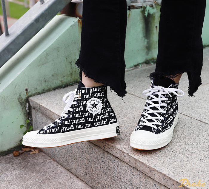Mục sở thị các mẫu giày sneaker Converse cổ cao đen đầy tính uy quyền 