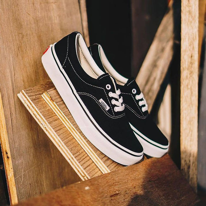 Giày sneaker Vans hơn cả sự gói gọn trong cảm hứng thể thao