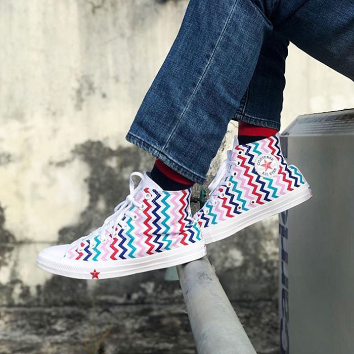 Đâu là giày sneaker nữ Converse cổ cao chiếm ngôi vương trong tủ đồ của bạn