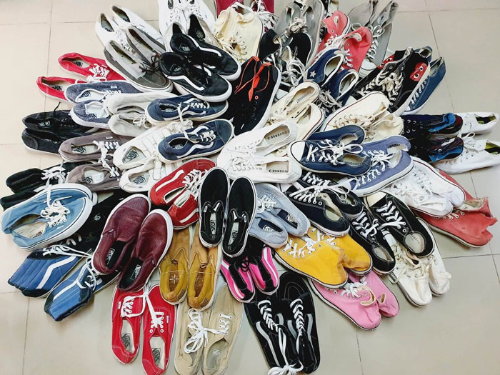 Mẹo “nâng cấp” đôi giày Vans cũ thành bản phối mới lạ