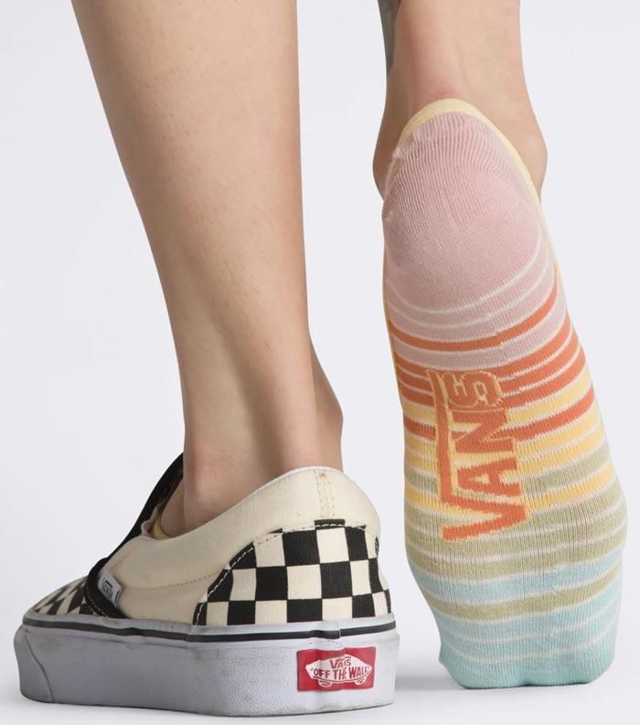 Giày Vans mang vớ gì? Tips phối giày Vans và vớ với nhau cực chất 