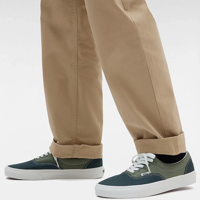 Giày Vans xanh rêu – Item “hack” cá tính cho outfit basic