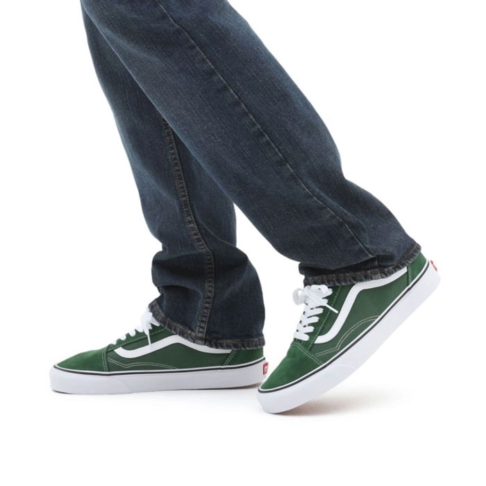 Giày Vans xanh rêu – Item “hack” cá tính cho outfit basic