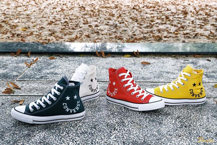 Giày Converse đỏ - Nổi bật hơn với phong cách tối giản