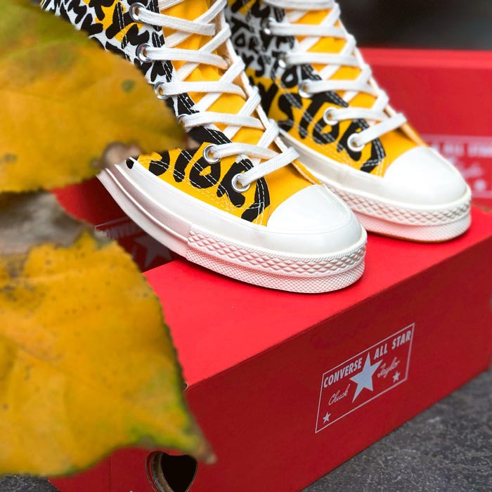 Phối màu "đắt giá' của những đôi giày Converse nữ vàng